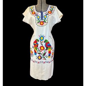 Vintage embroidered dress with parrots